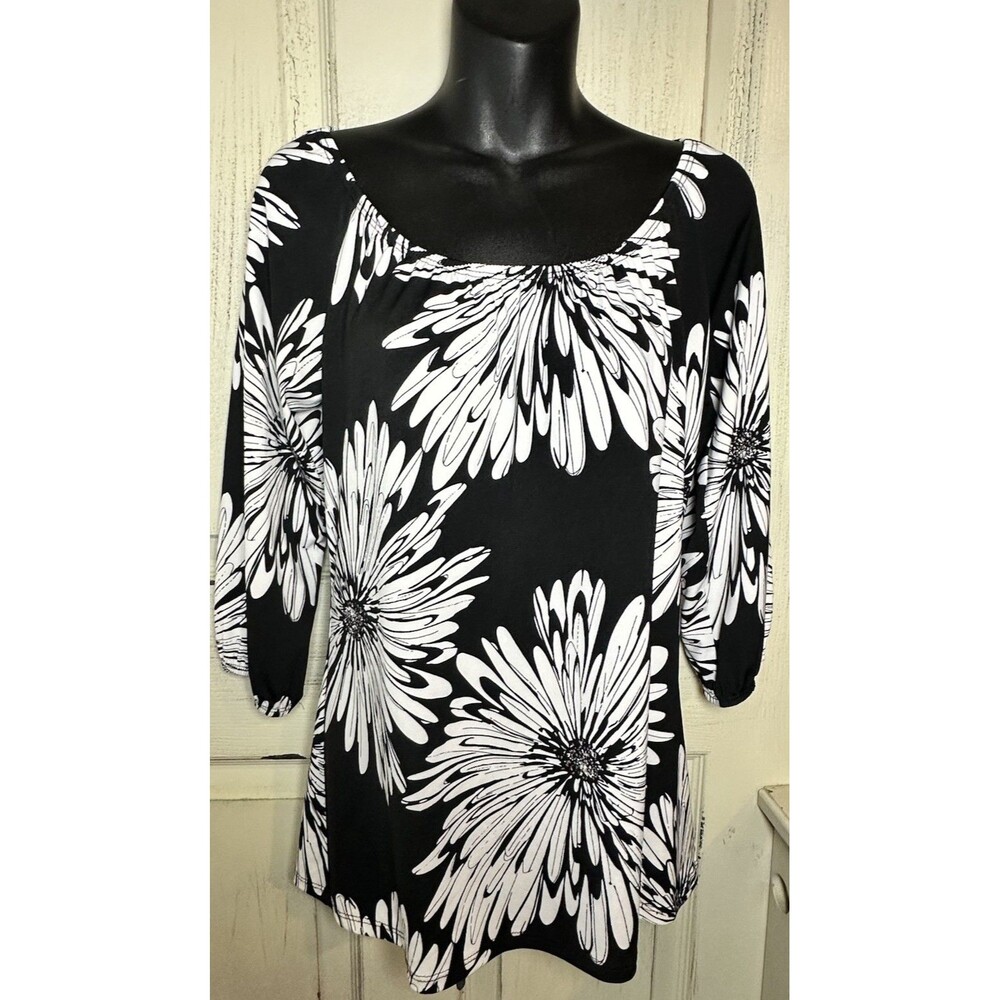 INC Flower Top Size Petite Small Black and White 3/4 Sleeve